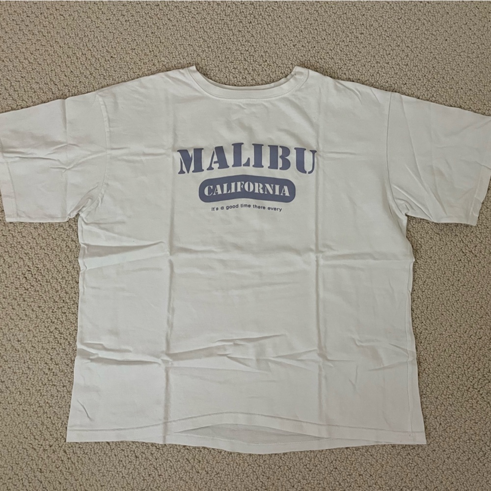 simple graphic tee